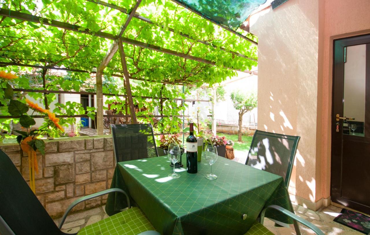 Guest House Ljubica メドゥリン エクステリア 写真