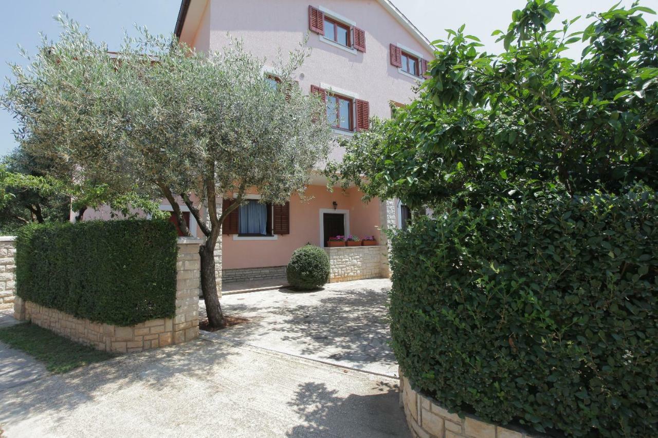 Guest House Ljubica メドゥリン エクステリア 写真
