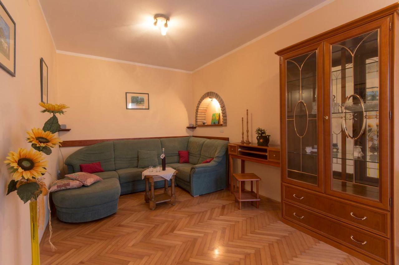 Guest House Ljubica メドゥリン エクステリア 写真