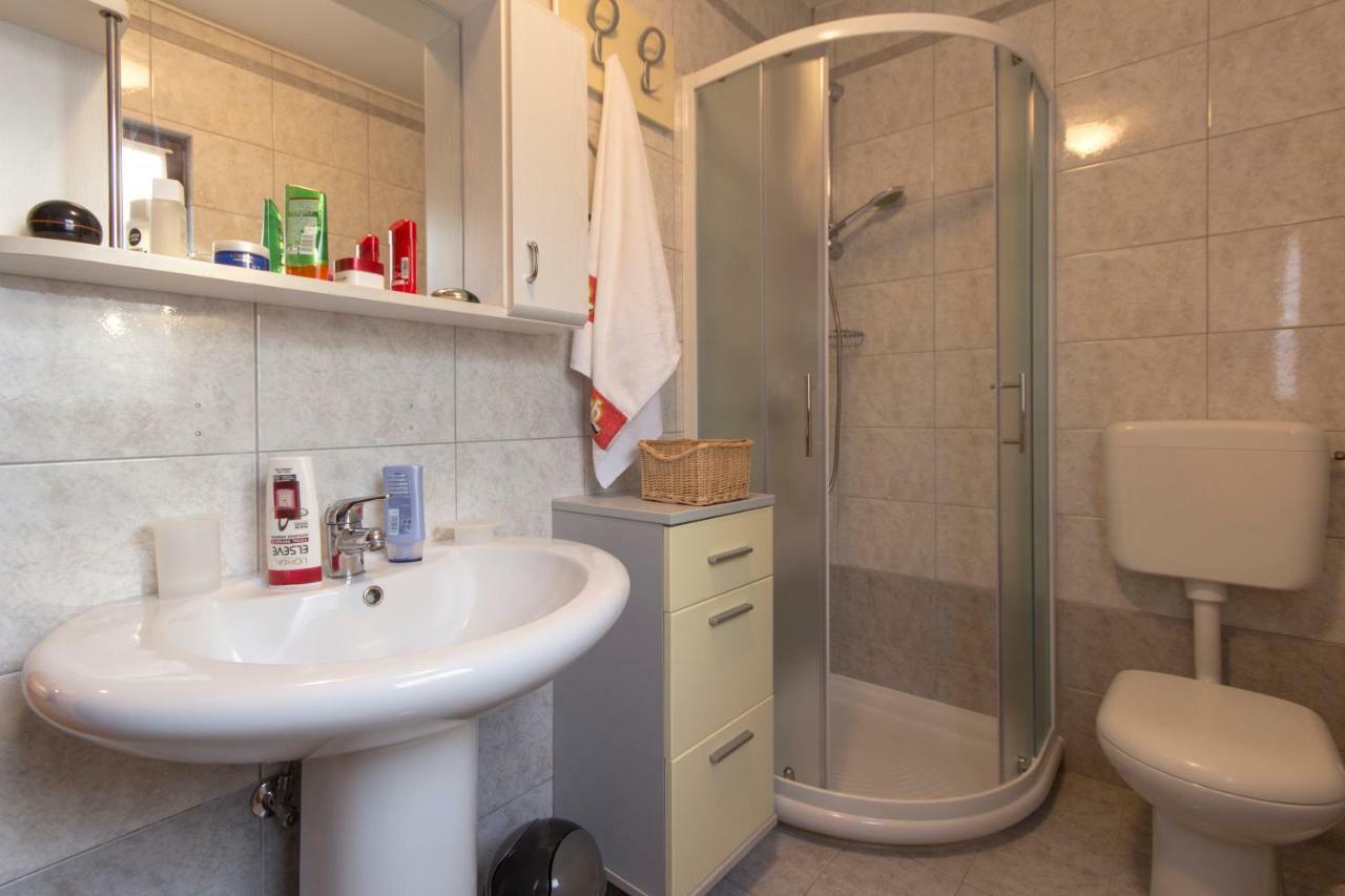 Guest House Ljubica メドゥリン エクステリア 写真